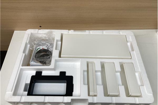 Outlet Inductiekookplaat met dampkap AEG CCE84751CB